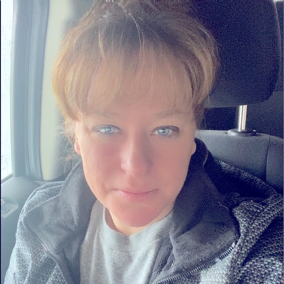 Meet your Posher, Leah - Picture 1 of 1